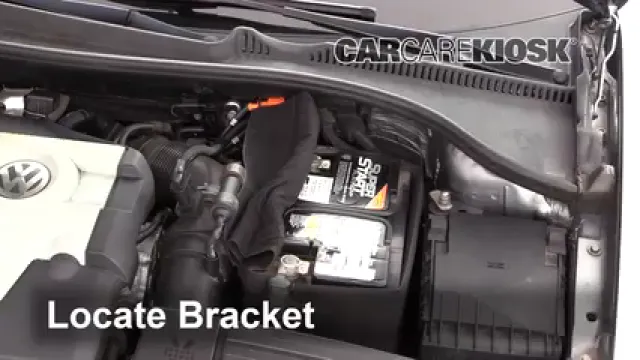 2013 Volkswagen Jetta TDI 2.0L 4 Cyl. Turbo Diesel Wagon Battery Replace